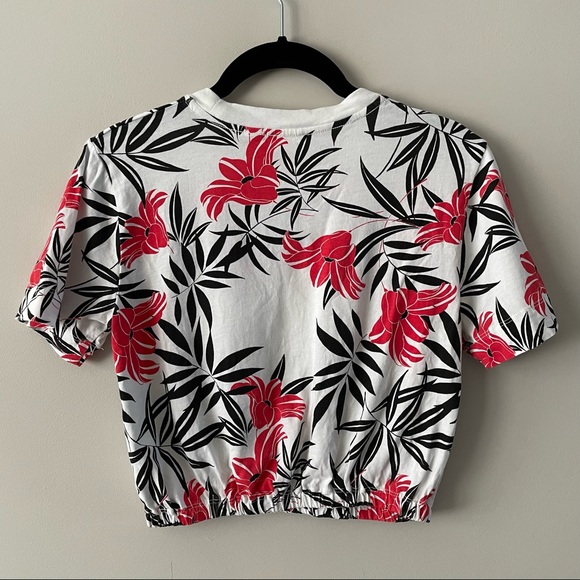 ARITZIA Wilfred Tropical Floral Crop Short Sleeve Top Womens XS - Picture 3 of 5